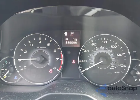 2010 Subaru Outback 2.5I Limited z USA, uszkodzony, nr VIN 4S4BRCKC3A3310887